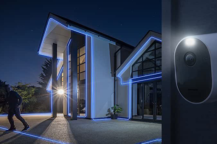 Choosing the Top Home Security Cameras: Balancing Cost and Features